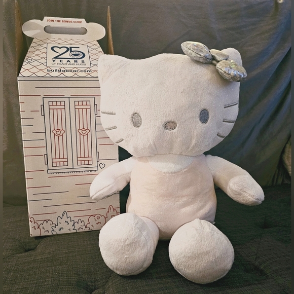 Build A Bear Hello Kitty 25th Anniversary Silver Holographic Bow White Pink BNWT - Picture 11 of 13